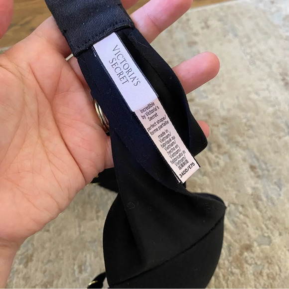 Victoria’s Secret Incredible Perfect Shape Solid Black Underwired Bra: 34DD - Picture 6 of 7